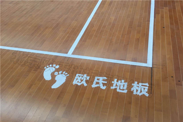 運(yùn)動木地板,實(shí)木運(yùn)動地板 運(yùn)動木地板,實(shí)木運(yùn)動地板