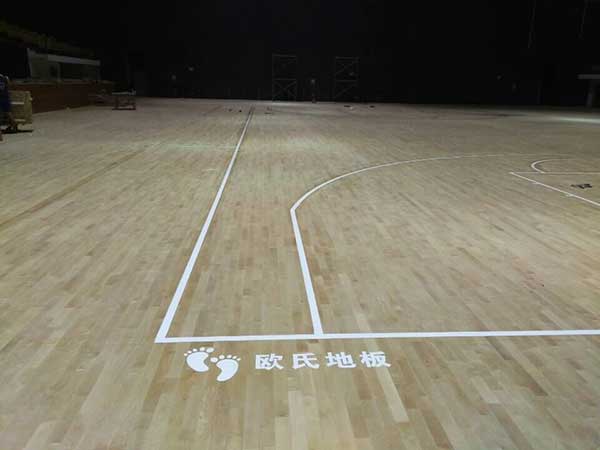 運(yùn)動木地板,實(shí)木運(yùn)動地板 運(yùn)動木地板,實(shí)木運(yùn)動地板