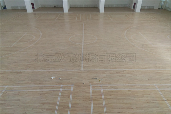 運(yùn)動(dòng)木地板